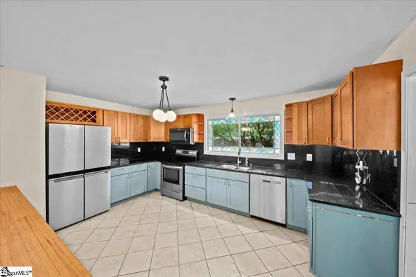 3330 Robin Hood Drive, Spartanburg, SC 29303