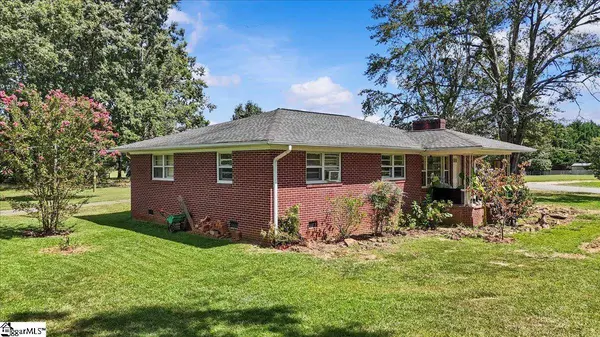 1592 Settle Road, Inman, SC 29349