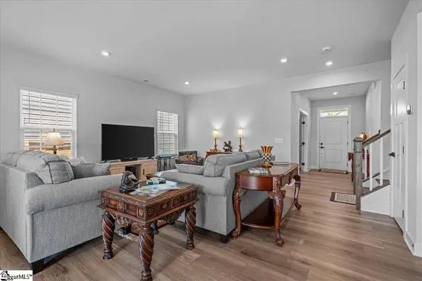 6059 Ives AVE, Spartanburg, SC 29307
