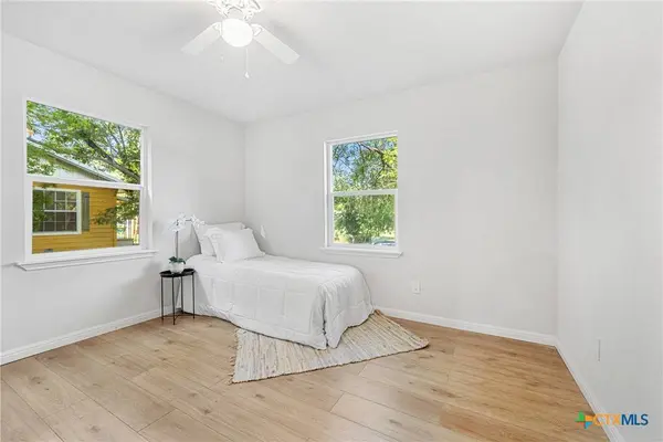 608 Live Oak ST, Gatesville, TX 76528