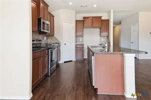 202 Danielle DR, Killeen, TX 76542