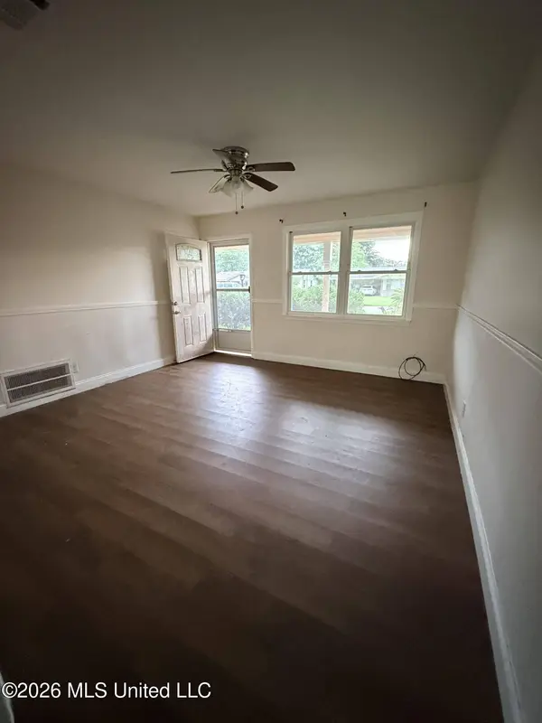 118 Hemlock Drive, D'iberville, MS 39540