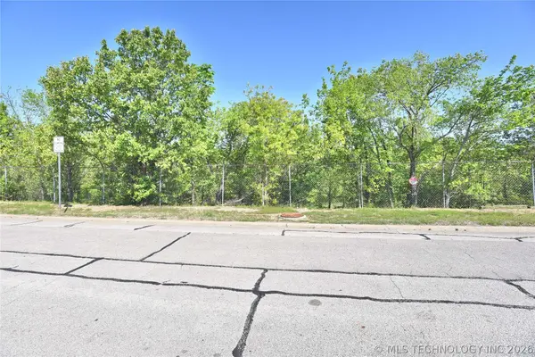 136th PL, Glenpool, OK 74033