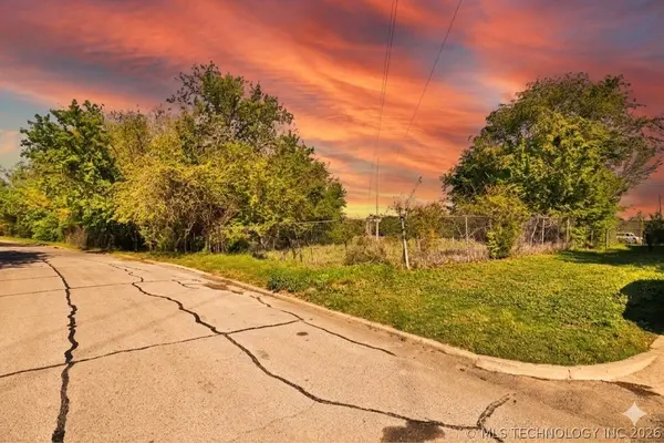 136th PL, Glenpool, OK 74033