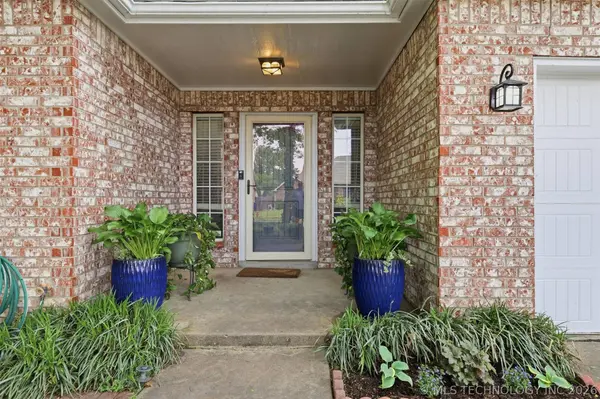 3813 W Fort Worth ST, Broken Arrow, OK 74012