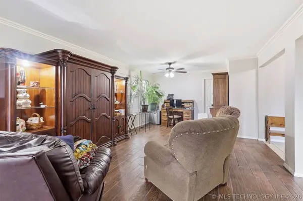3813 W Fort Worth ST, Broken Arrow, OK 74012