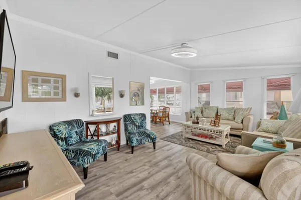 91 Nettles BLVD, Jensen Beach, FL 34957