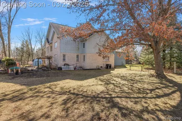 1270 John R Road, Rochester Hills, MI 48307