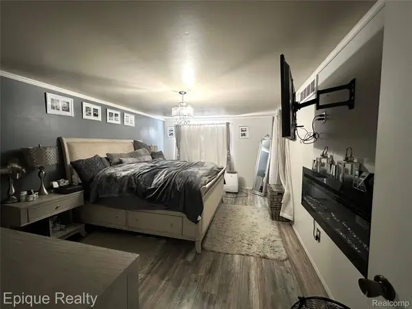 29161 Village RD, Southfield, MI 48034