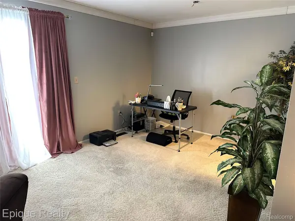 29161 Village RD, Southfield, MI 48034