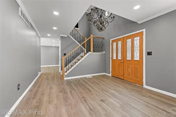 4306 Tallman DR, Troy, MI 48085