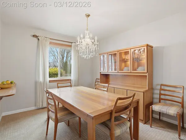 3782 Anvil DR, Troy, MI 48083