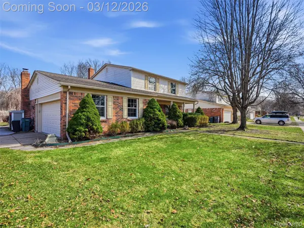 3782 Anvil DR, Troy, MI 48083