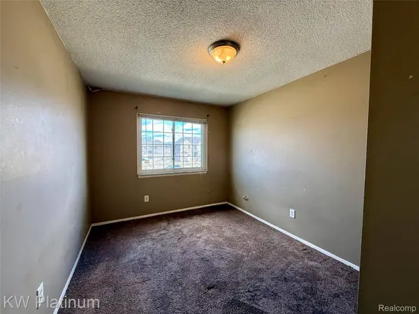 8214 24 Mile RD, Shelby Charter Township, MI 48316