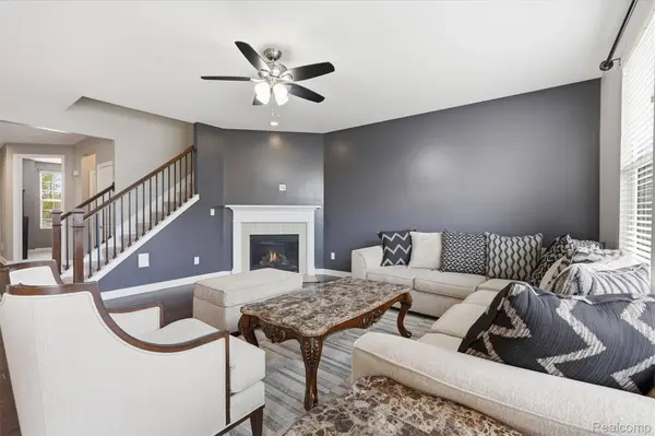 16308 Adelaide DR, Macomb Township, MI 48044