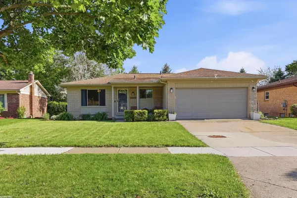 15366 Van Meter DR, Macomb Twp, MI 48044