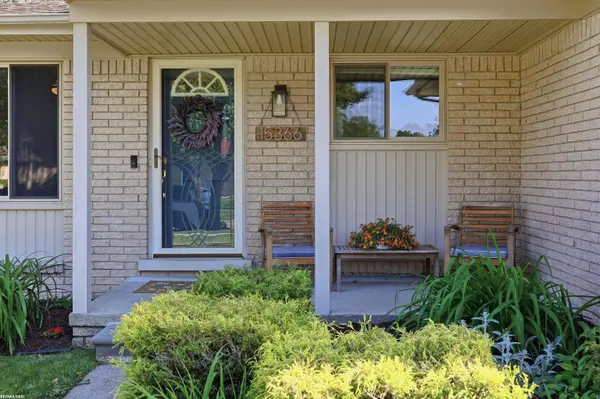 15366 Van Meter DR, Macomb Twp, MI 48044