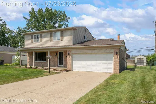5063 Abington DR, Troy, MI 48085