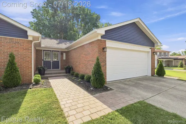 35226 Collingwood DR, Sterling Heights, MI 48312