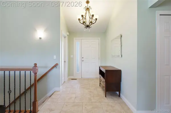 52754 Delena DR, Macomb Township, MI 48042