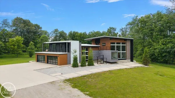 850 Frick RD, Addison Twp, MI 48367