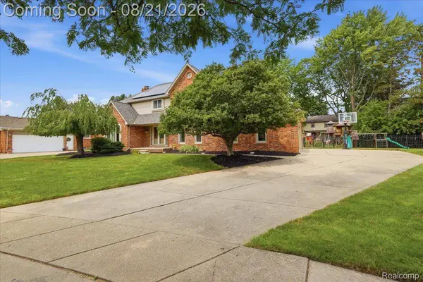 47608 Cheryl CT, Shelby Charter Township, MI 48315