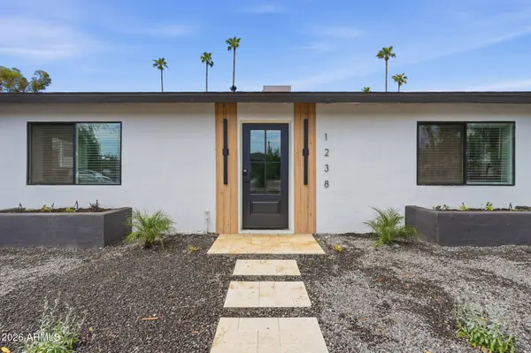 1238 E ALMERIA Road, Phoenix, AZ 85006