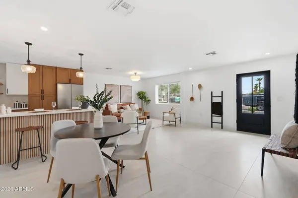 1238 E ALMERIA Road, Phoenix, AZ 85006