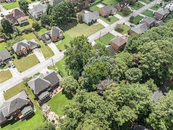 5710 Manassas RUN, Stone Mountain, GA 30087