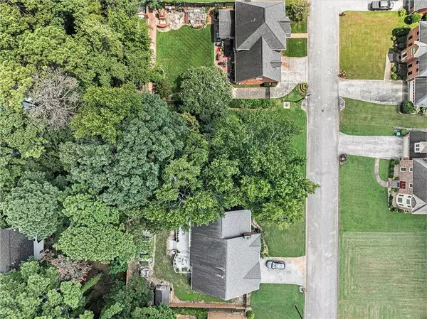 5710 Manassas RUN, Stone Mountain, GA 30087