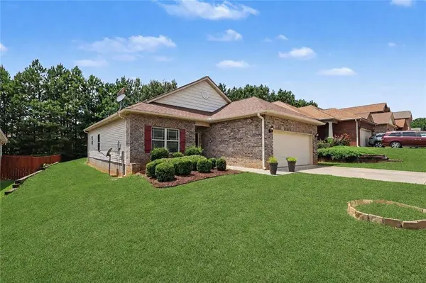 5125 Summersun DR, Morrow, GA 30260