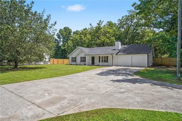 305 Veal RD, Covington, GA 30016