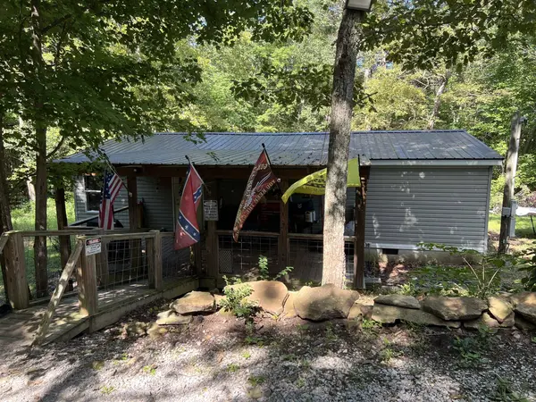 754 Dale TRL, Menlo, GA 30731