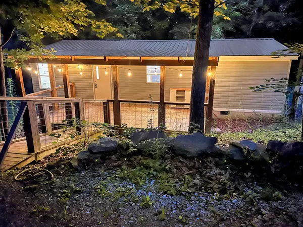 754 Dale TRL, Menlo, GA 30731