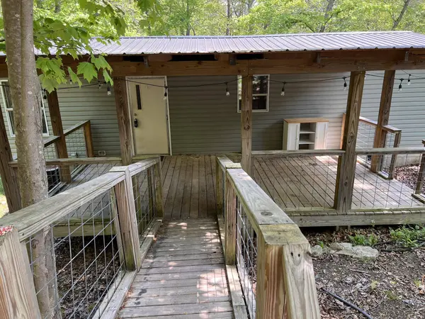754 Dale TRL, Menlo, GA 30731