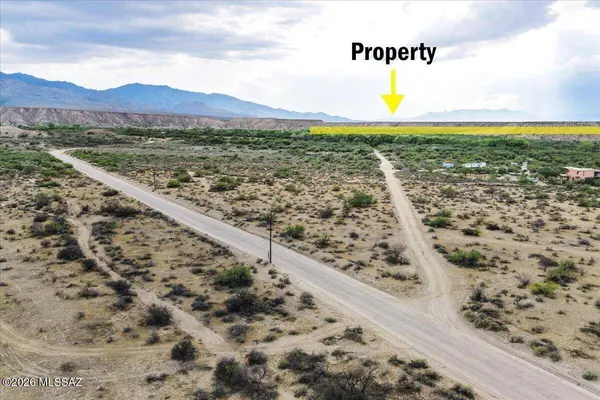 8828 W Miles A Way, Pima, AZ 85543