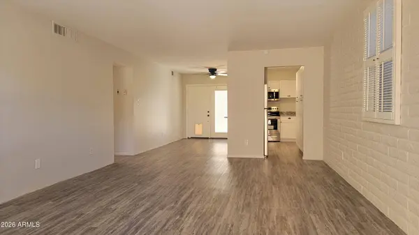 3737 E TURNEY Avenue #121, Phoenix, AZ 85018