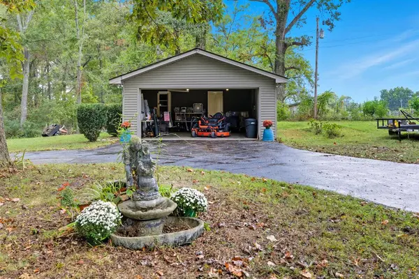2121 Dye Ford Road, Alvaton, KY 42122-9677