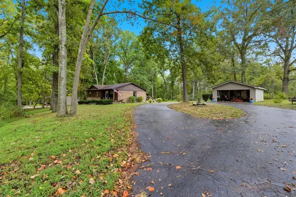 2121 Dye Ford Road, Alvaton, KY 42122-9677