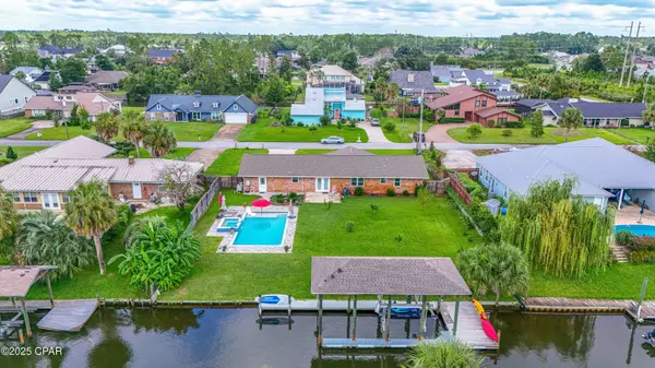 631 Beachcomber DR, Lynn Haven, FL 32444