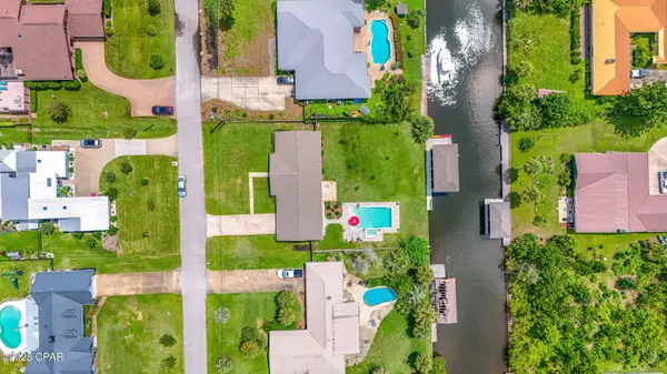 631 Beachcomber DR, Lynn Haven, FL 32444