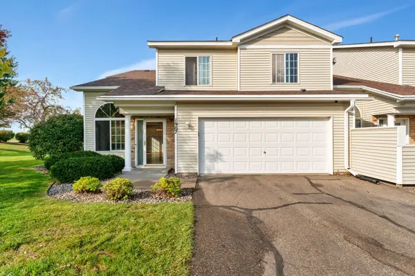 2-web-or-mls-1907 Iris Bay Hudson 37