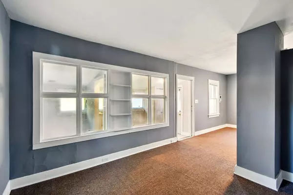 2721 N 56th St, Milwaukee, WI 53210