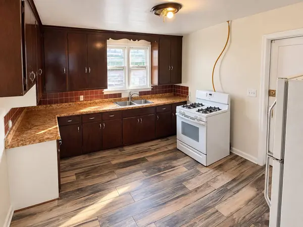 3611 N 12th St, Milwaukee, WI 53206