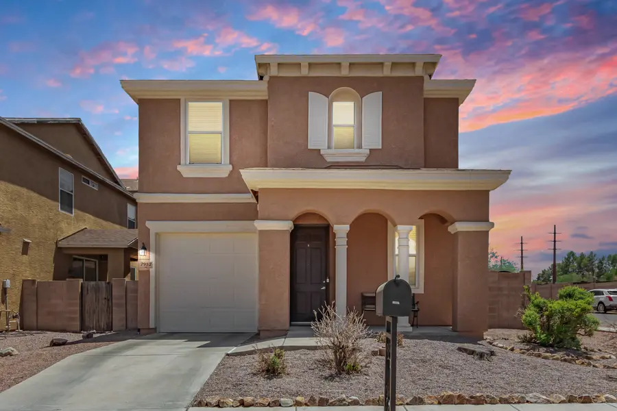 7952 E Revolution Loop, Tucson, AZ 85730-0202