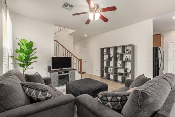 7952 E Revolution Loop, Tucson, AZ 85730-0202