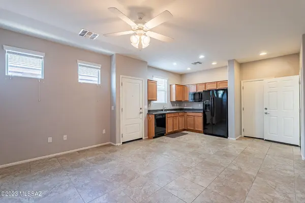 10457 S Boothill Way, Vail, AZ 85641-6846