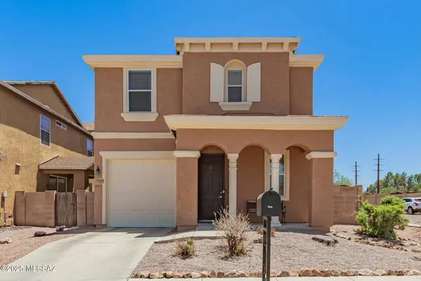 7952 E Revolution Loop, Tucson, AZ 85730