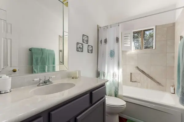 2587 E Dome Ct, Green Valley, AZ 85614-6268