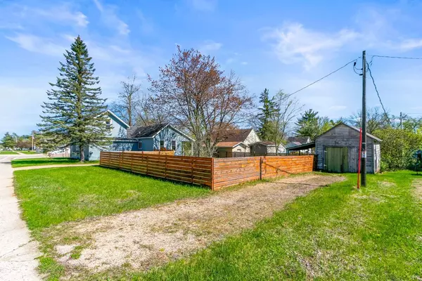 307 S Miller Street, Oxford, WI 53952